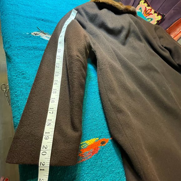 Vintage Michel Daniel, Paris Brown Wool Coat with Fur Collar - Picture 6 of 10